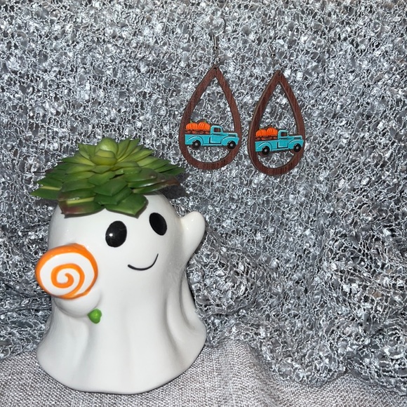 🍁Happy Fall Pumpkin Pickup Truck Earrings🍁 - Picture 1 of 1